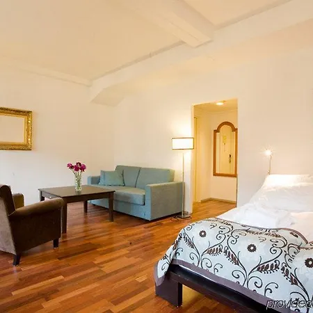 トーン ローゼンクランツ ホテル 4*