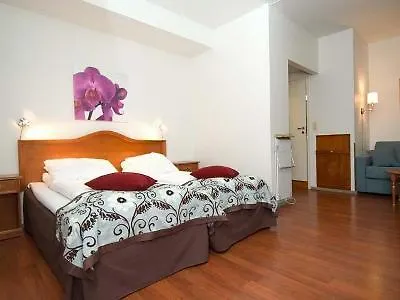 トーン ローゼンクランツ